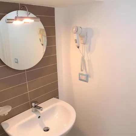 Neat And Quiet Near The Beach-bibione Apartment Bibione
