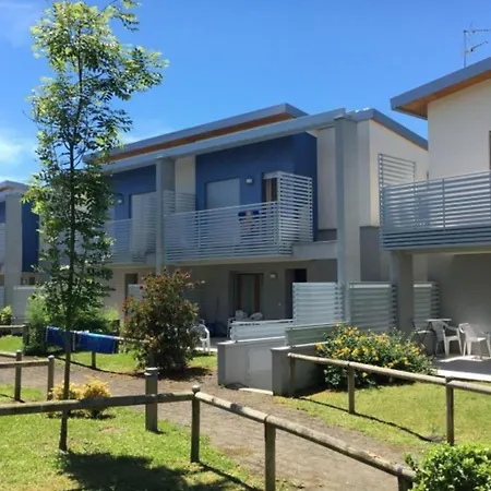 Neat And Quiet Near The Beach-bibione Apartment *