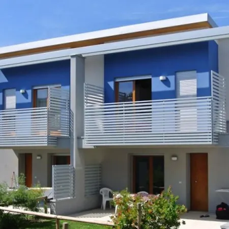 Neat And Quiet Near The Beach-bibione Apartment