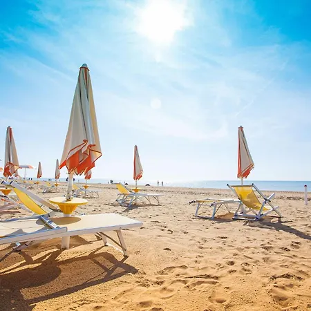 Neat And Quiet Near The Beach-bibione Apartment Bibione